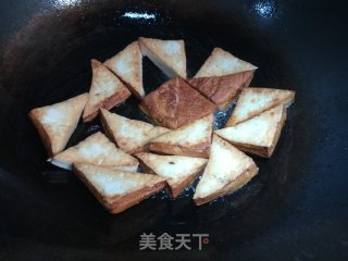 水煮大片香干的做法步骤：2