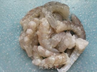 韭菜炒虾仁的做法步骤：2
