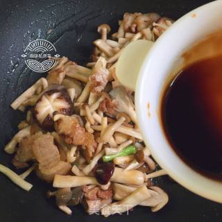 五花肉炒杂菇的做法步骤：13
