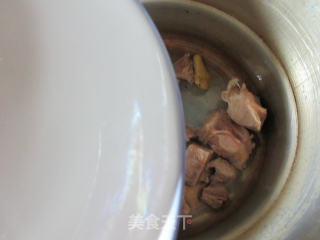 肉骨土豆龙虾尾煲的做法步骤：5