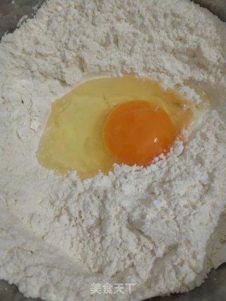 鸡蛋煎饼的做法步骤：2