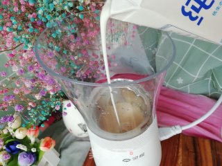 黑糖玫瑰花奶茶的做法步骤：5