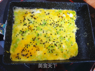 营养棒棒糖蛋卷的做法步骤：6