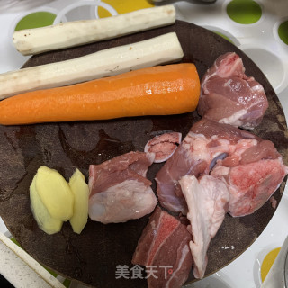 山药萝卜排骨汤的做法步骤：1