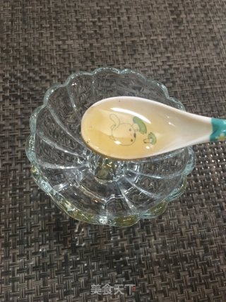 冰镇柠檬蜂蜜水的做法步骤：3
