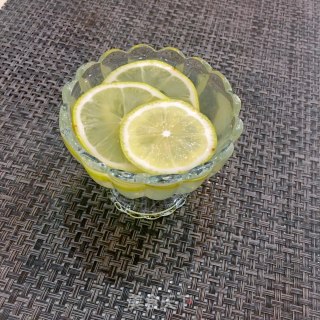 冰镇柠檬蜂蜜水的做法步骤：8