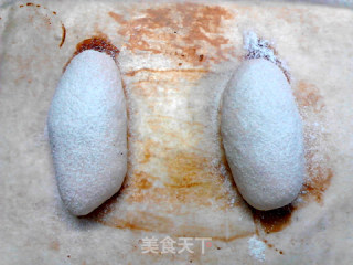 葱香腊肉面包卷的做法步骤：16