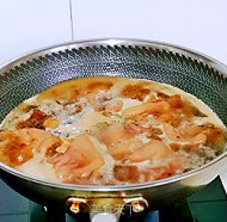 酱猪蹄的做法步骤：4