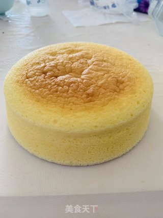 艾莎冰雪奇缘生日蛋糕的做法步骤：1