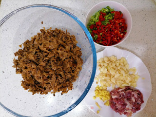 清香扑鼻的栀子花鲜肉包 夏天才有的味道的做法步骤：5