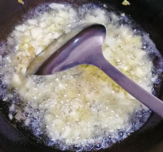 清香扑鼻的栀子花鲜肉包 夏天才有的味道的做法步骤：6