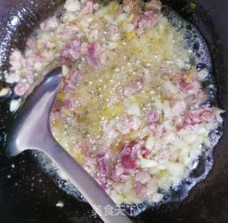 清香扑鼻的栀子花鲜肉包 夏天才有的味道的做法步骤：7