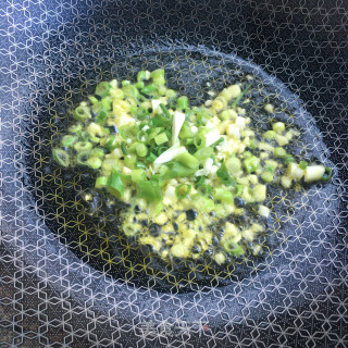 剁椒蟹味菇炒包菜的做法步骤：6