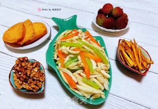 芹菜胡萝卜炒白玉菇的做法步骤：12