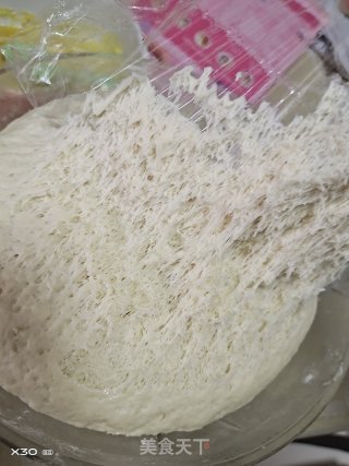 香辣大葱猪肉包子的做法步骤：1