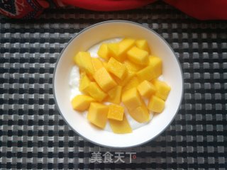 油桃芒果酸奶碗的做法步骤：7
