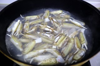 凉拌蛏子金针菇的做法步骤：3