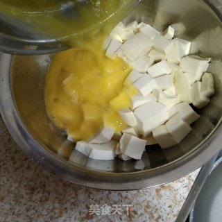 杭椒鸡蛋烧嫩豆腐的做法步骤：3