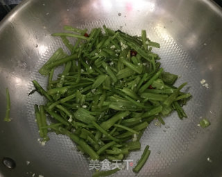蒜蓉空心菜的做法步骤：9