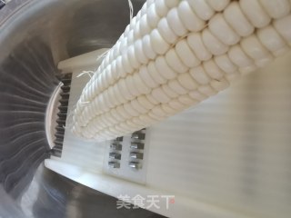 玉米饼的做法步骤：1