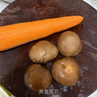 肉包子（香菇洋葱萝卜肉馅）的做法步骤：7