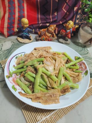 豆角炒腐竹的做法步骤：10