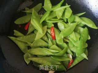 蚝油荷兰豆的做法步骤：5