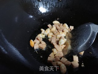 扬州炒饭的做法步骤：4