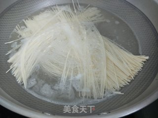 鲍鱼凉面的做法步骤：4
