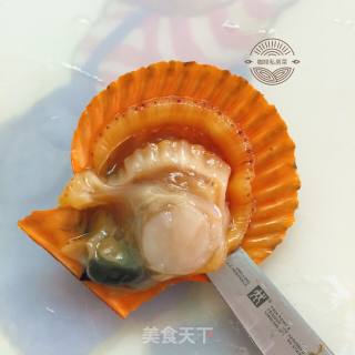 蒜蓉粉丝蒸扇贝的做法步骤：3