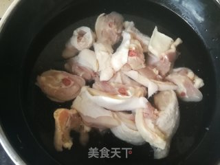 白菌鸡汤的做法步骤：5