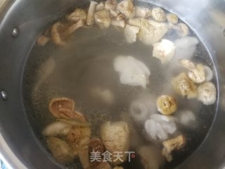 白菌鸡汤的做法步骤：10