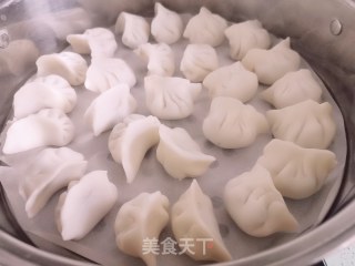 水晶小龙虾蒸饺的做法步骤：6