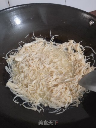 金针菇日本豆腐煲的做法步骤：5