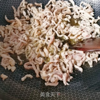鱼香肉丝的做法步骤：5