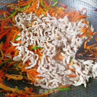 鱼香肉丝的做法步骤：12