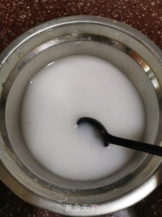 四川手搓冰粉的做法步骤：4