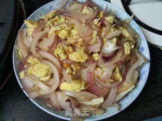 洋葱炒鸡蛋的做法步骤：3