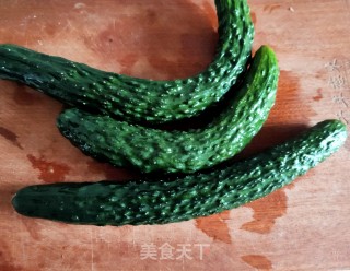 凉拌黄瓜的做法步骤：1