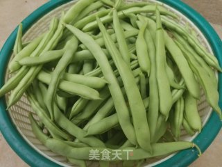 蚝油四季豆的做法步骤：1