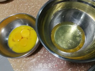 香蕉戚风蒸蛋糕的做法步骤：1