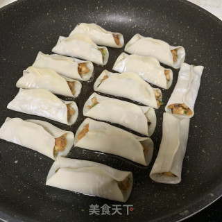锅贴的做法步骤：9