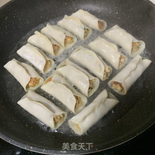 锅贴的做法步骤：11