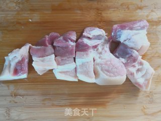 红烧肉的做法步骤：1