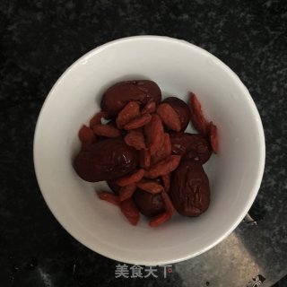 霍斛排骨汤的做法步骤：4