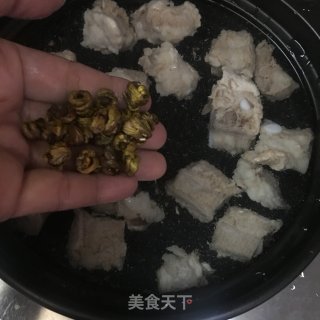 霍斛排骨汤的做法步骤：7
