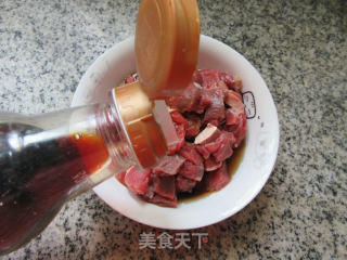 牛肉炒酸豆角的做法步骤：3