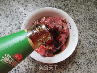 牛肉炒酸豆角的做法步骤：4