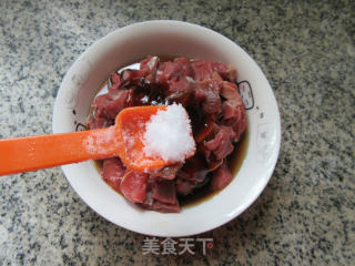 牛肉炒酸豆角的做法步骤：5