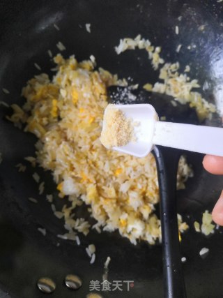 咸菜蛋炒饭的做法步骤：6